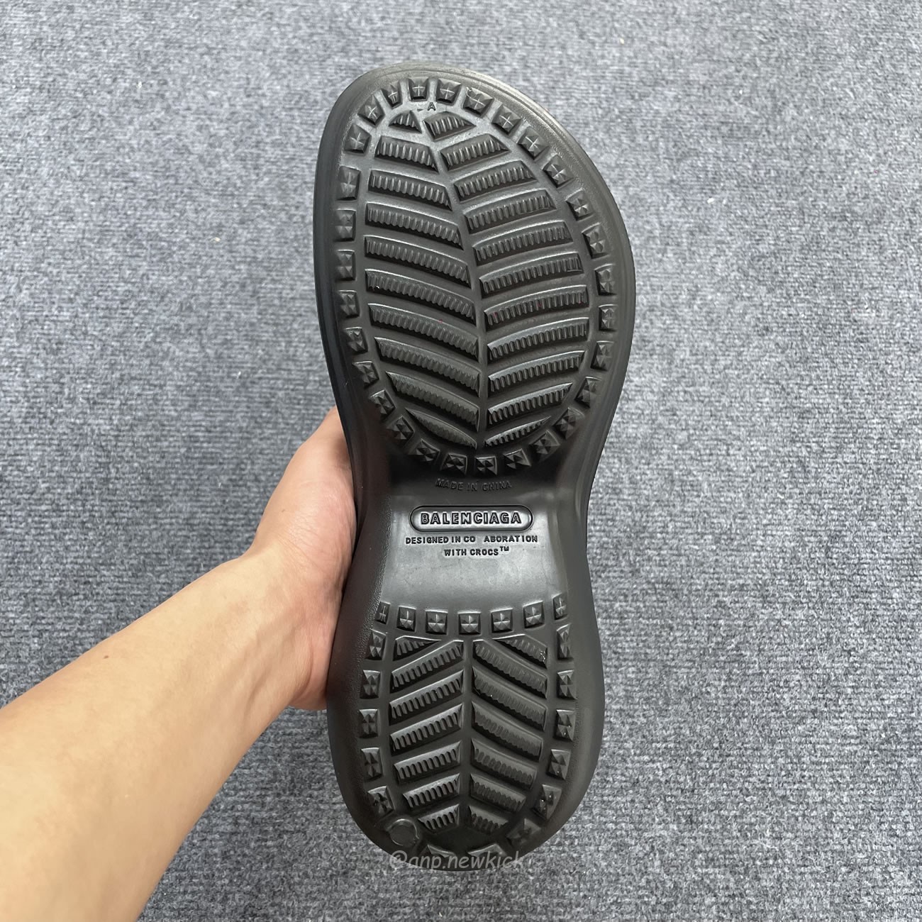 Balenciaga X Crocs Mule Black Silvery Multicolor Jibbitz Womens 720762 W0fow 1000 (5) - www.newkick.vip